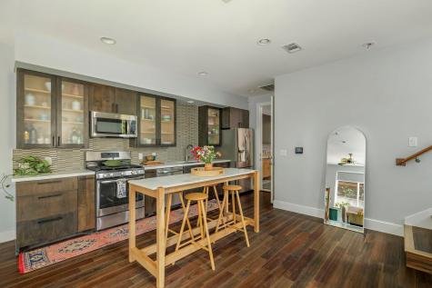 2812 Oak Springs Drive Austin TX 78702