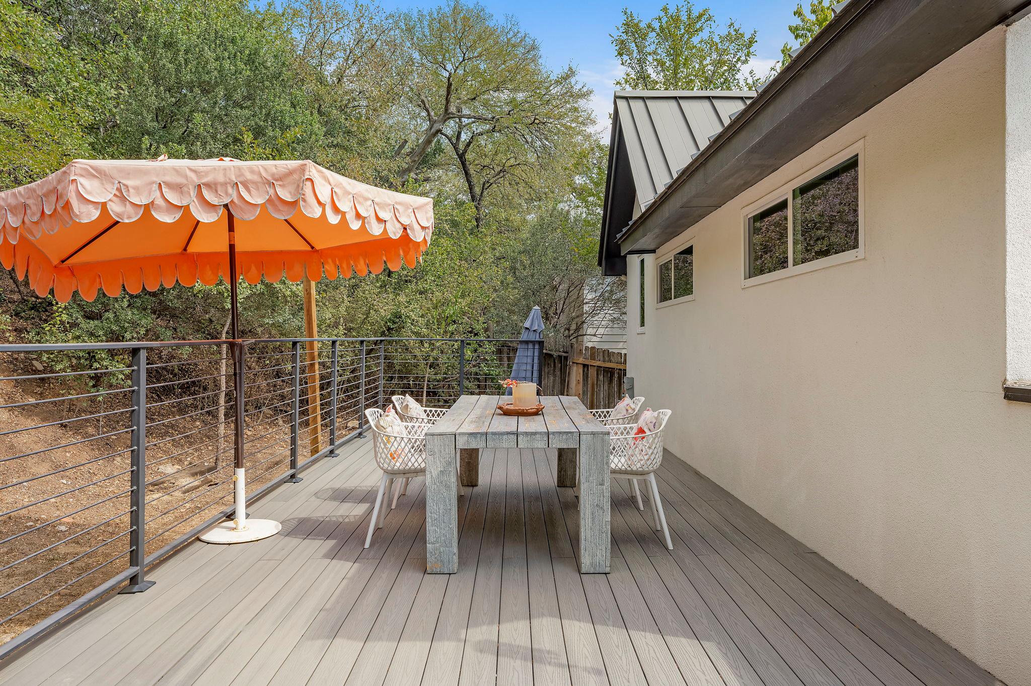 2812 Oak Springs Drive Austin TX 78702