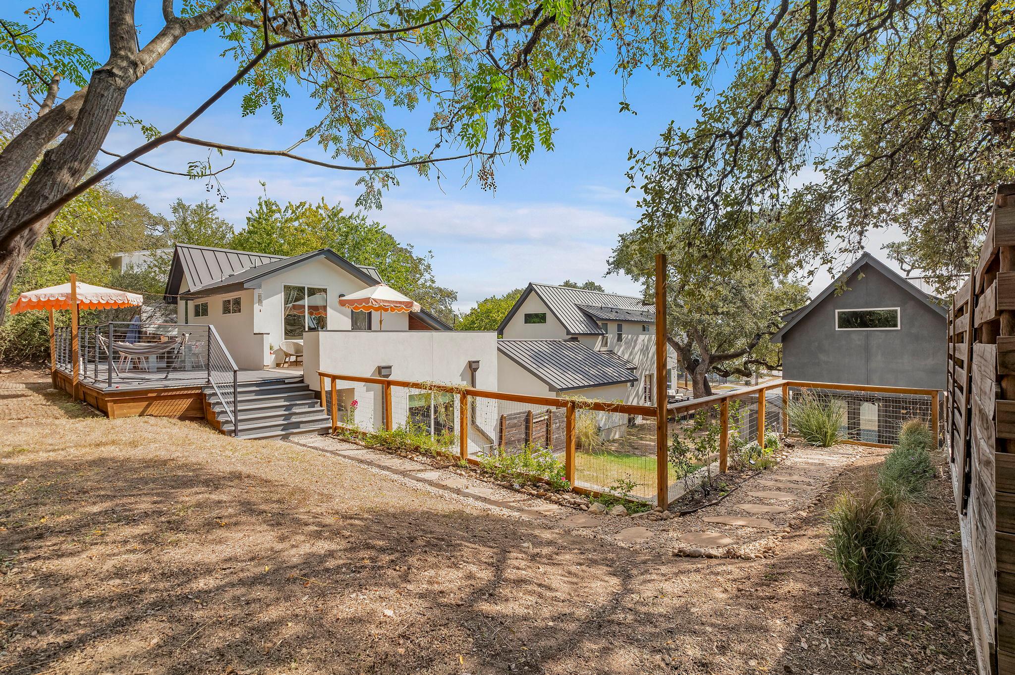 2812 Oak Springs Drive Austin TX 78702