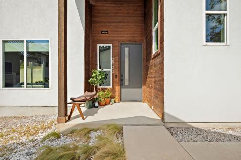 2812 Oak Springs Drive Austin TX 78702