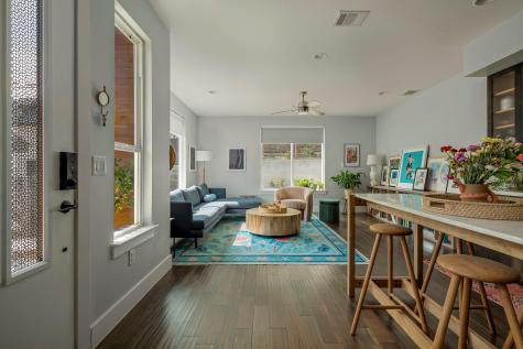 2812 Oak Springs Drive Austin TX 78702