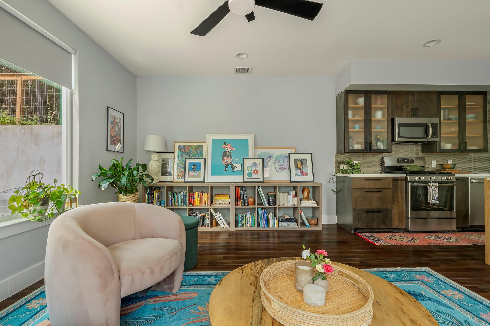 2812 Oak Springs Drive Austin TX 78702