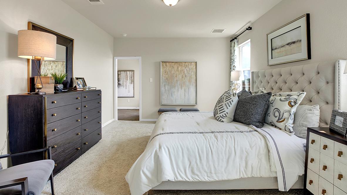 121 Little Walnut Cove Kyle TX 78640