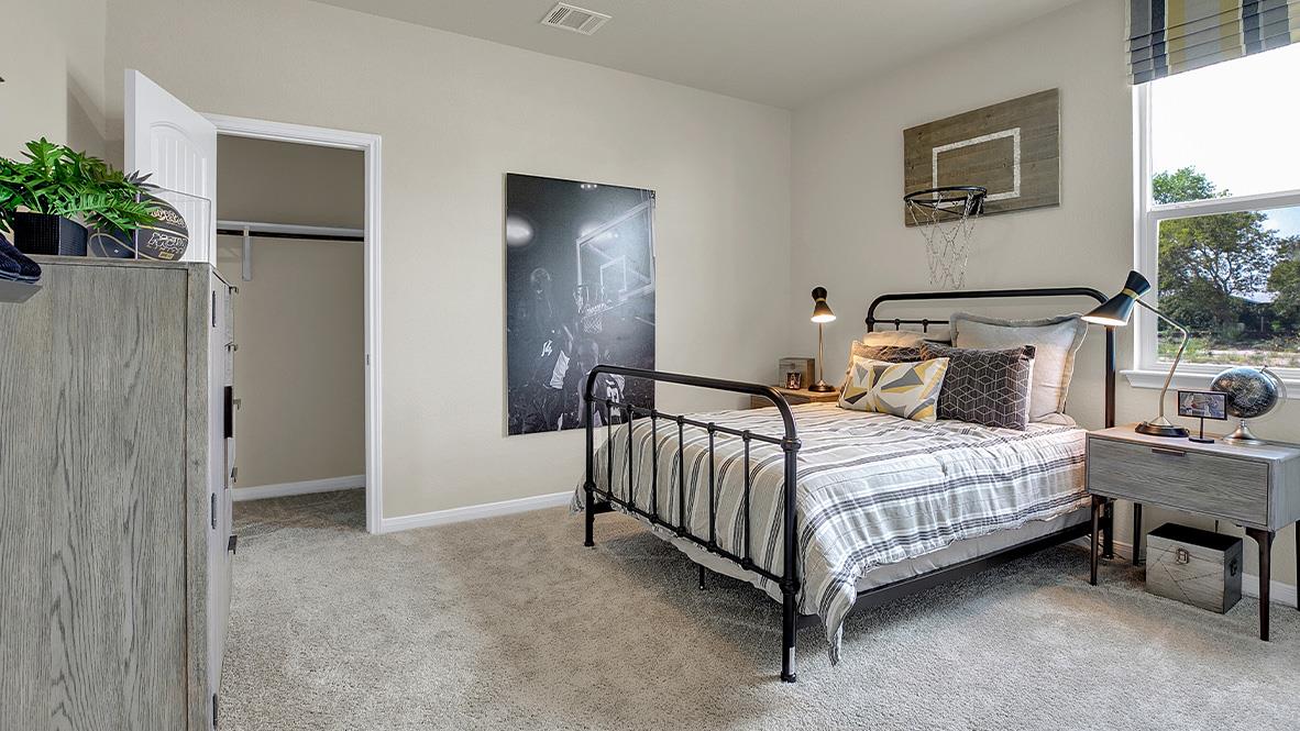 121 Little Walnut Cove Kyle TX 78640