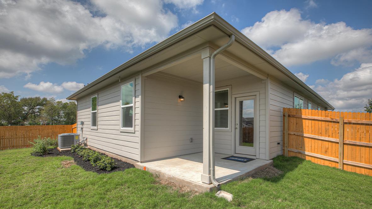 121 Little Walnut Cove Kyle TX 78640
