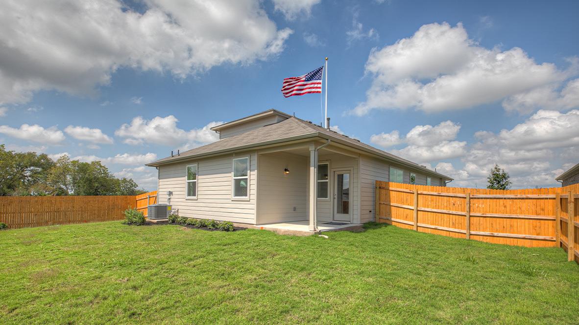 121 Little Walnut Cove Kyle TX 78640