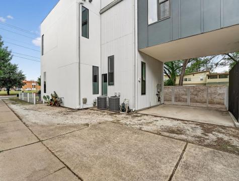1616 Haskell Street Austin TX 78702