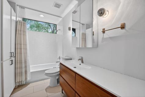 1616 Haskell Street Austin TX 78702