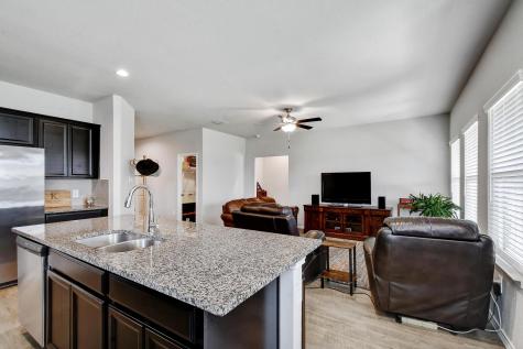 733 Peak Place Seguin TX 78155