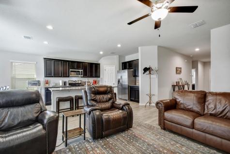 733 Peak Place Seguin TX 78155