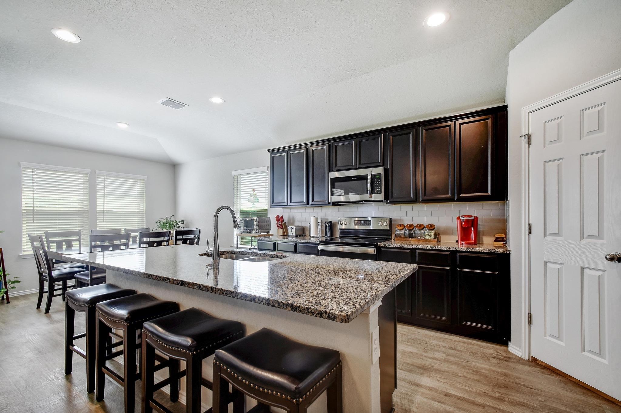 733 Peak Place Seguin TX 78155