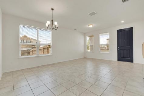 401 Briarfield Drive Seguin TX 78155
