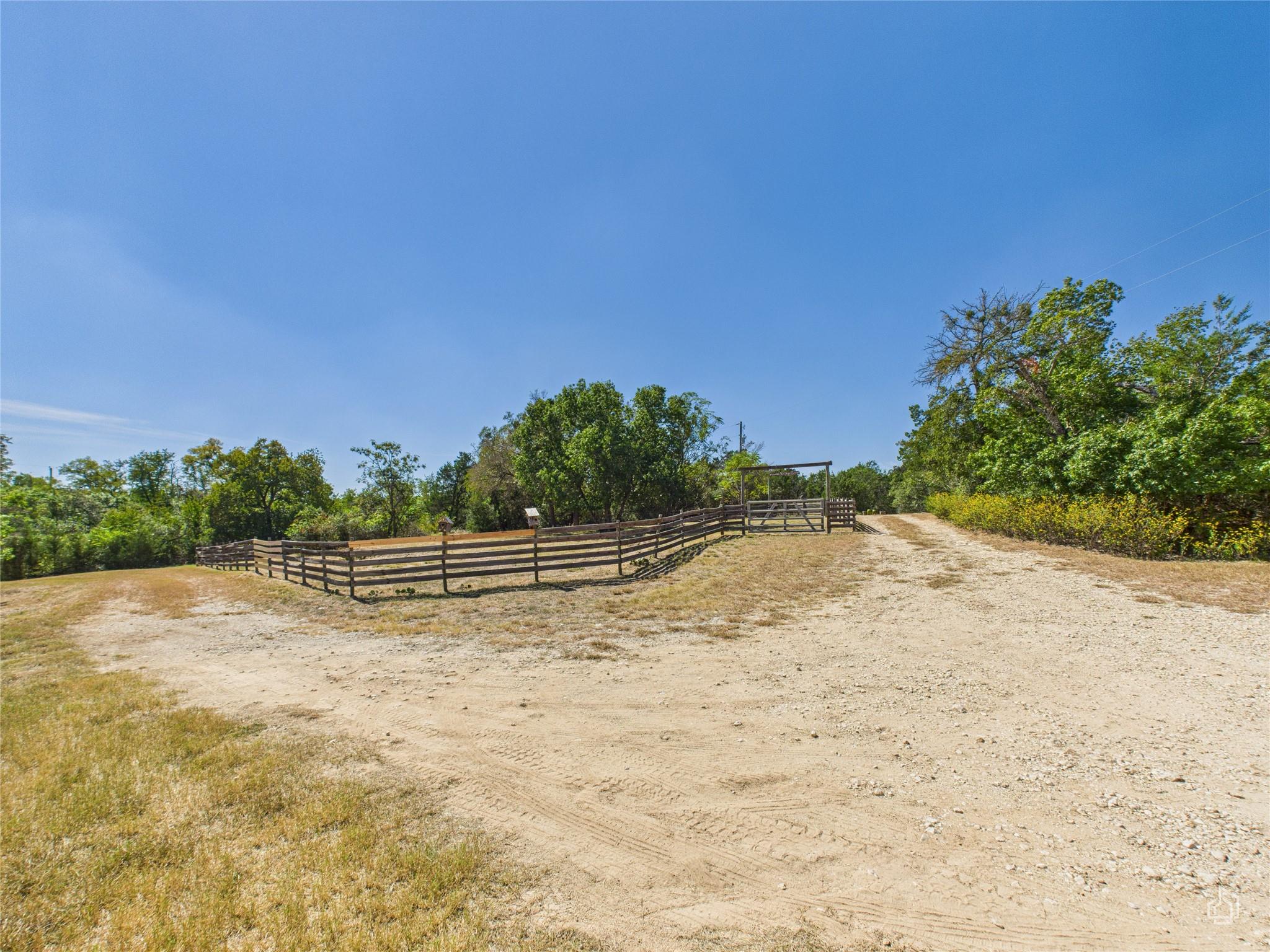 451 High Gabriel E Leander TX 78641