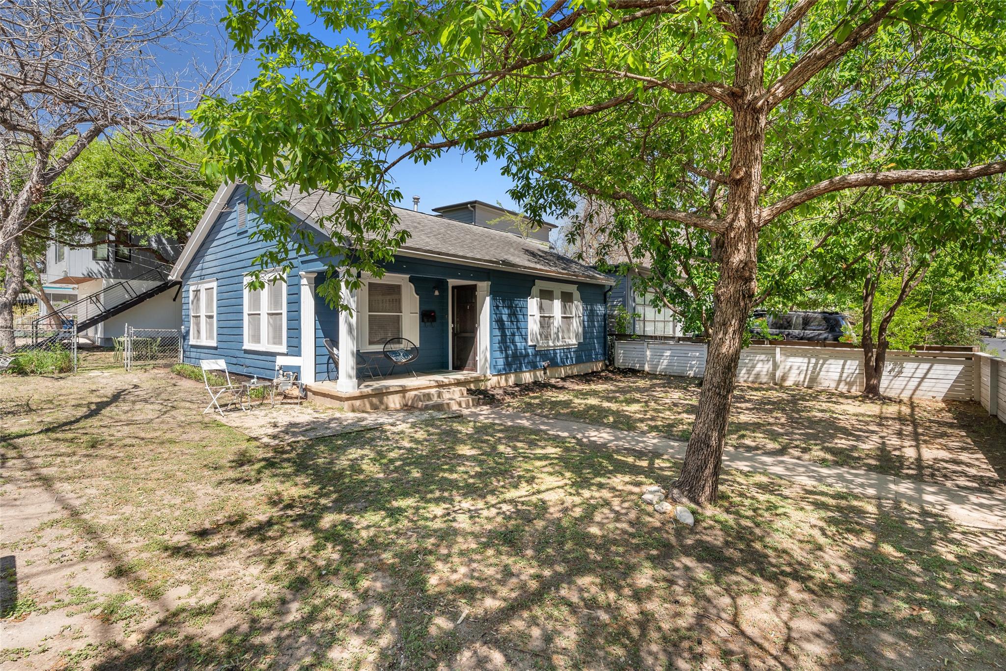 1910 Kinney Avenue Austin TX 78704