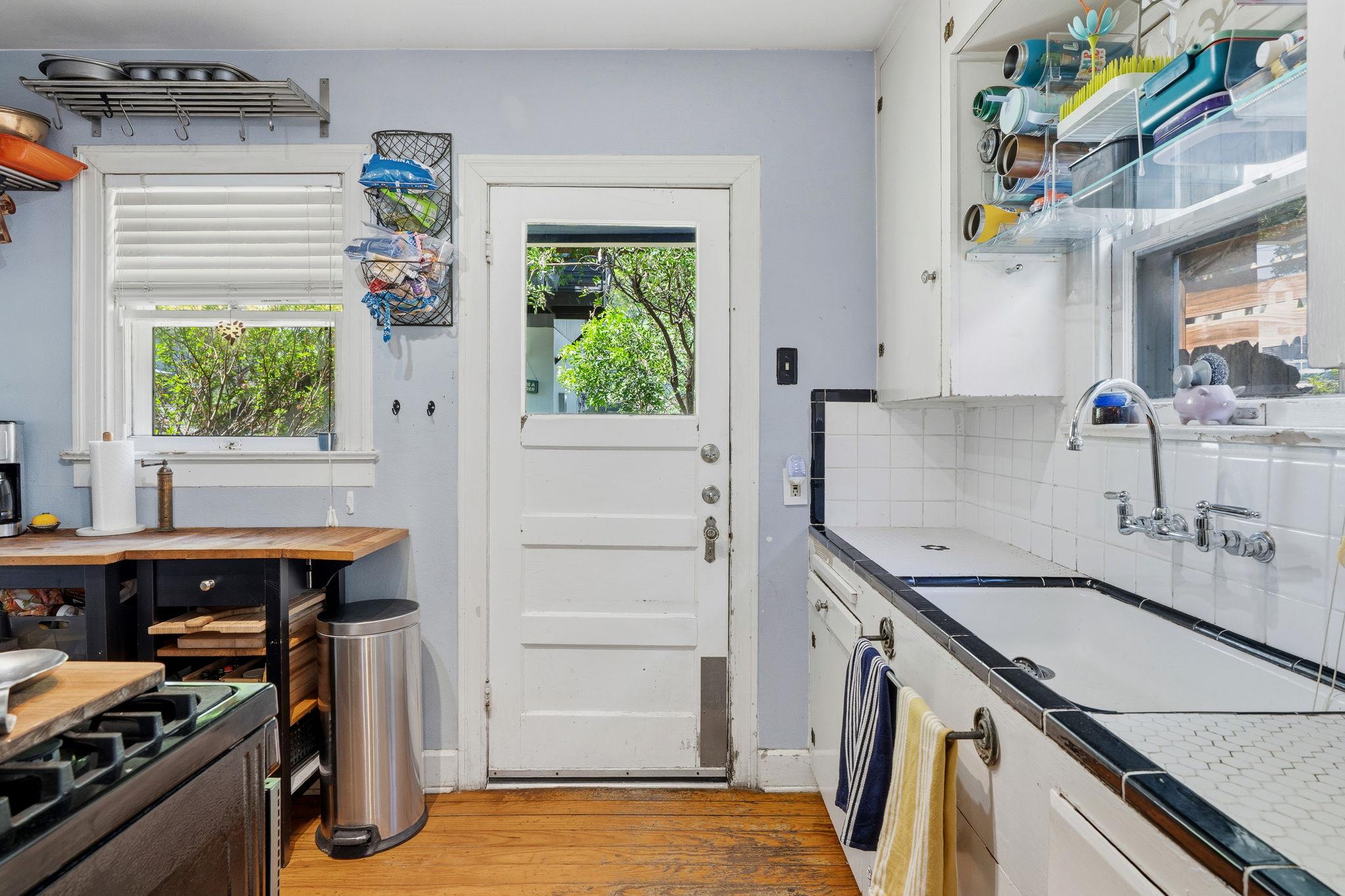 1910 Kinney Avenue Austin TX 78704