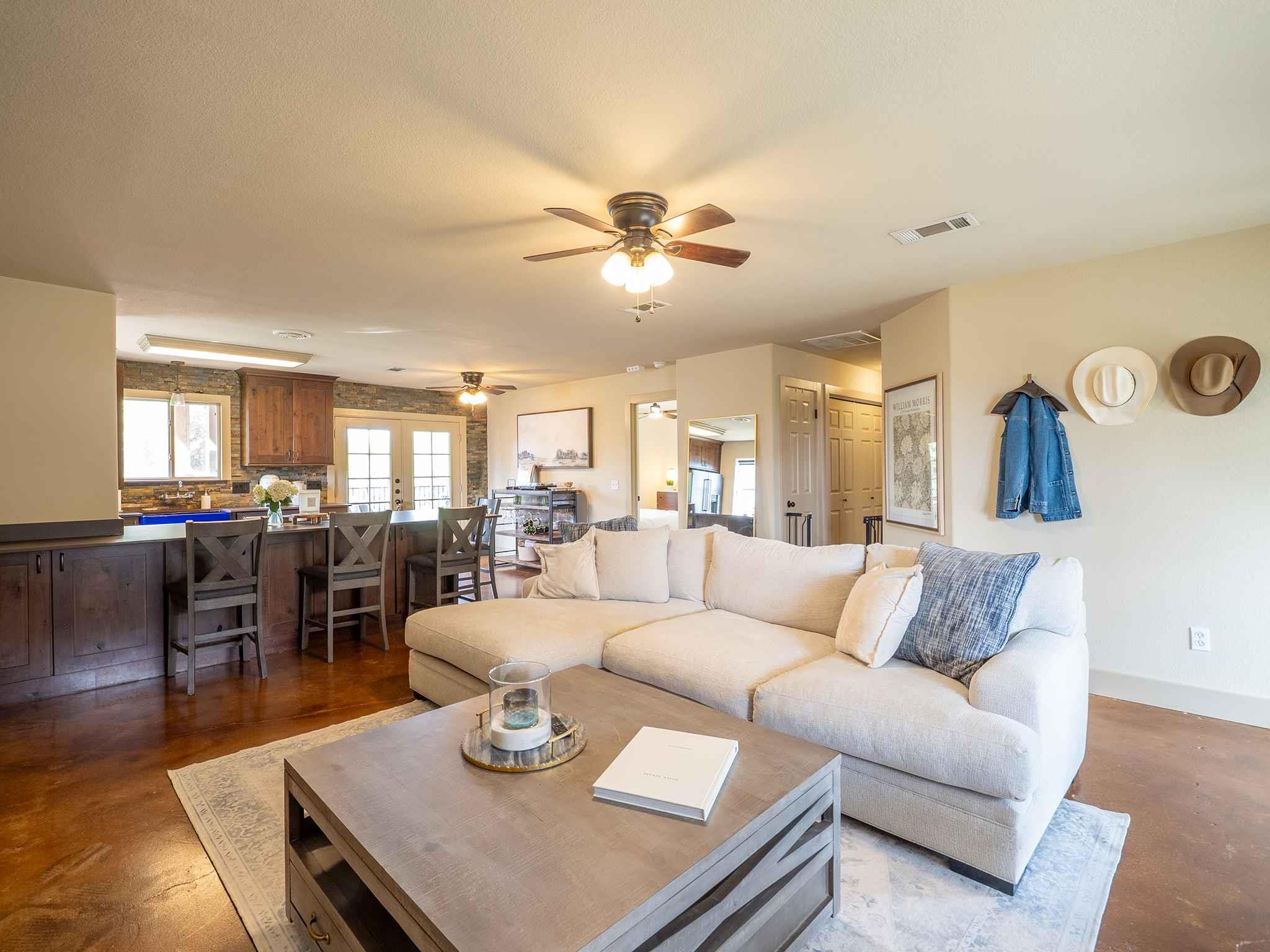 10212 Thomas Lane Dripping Springs TX 78620