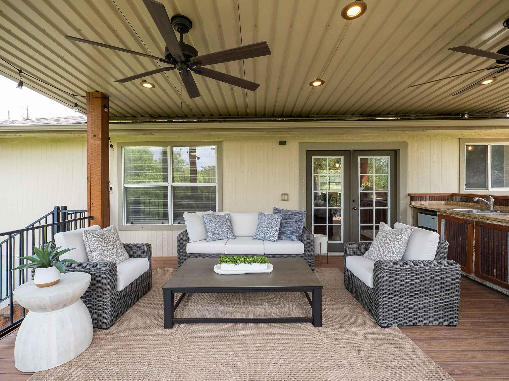 10212 Thomas Lane Dripping Springs TX 78620