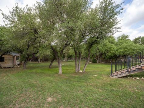 10212 Thomas Lane Dripping Springs TX 78620