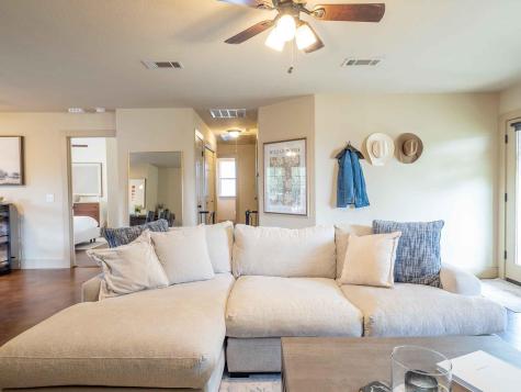 10212 Thomas Lane Dripping Springs TX 78620