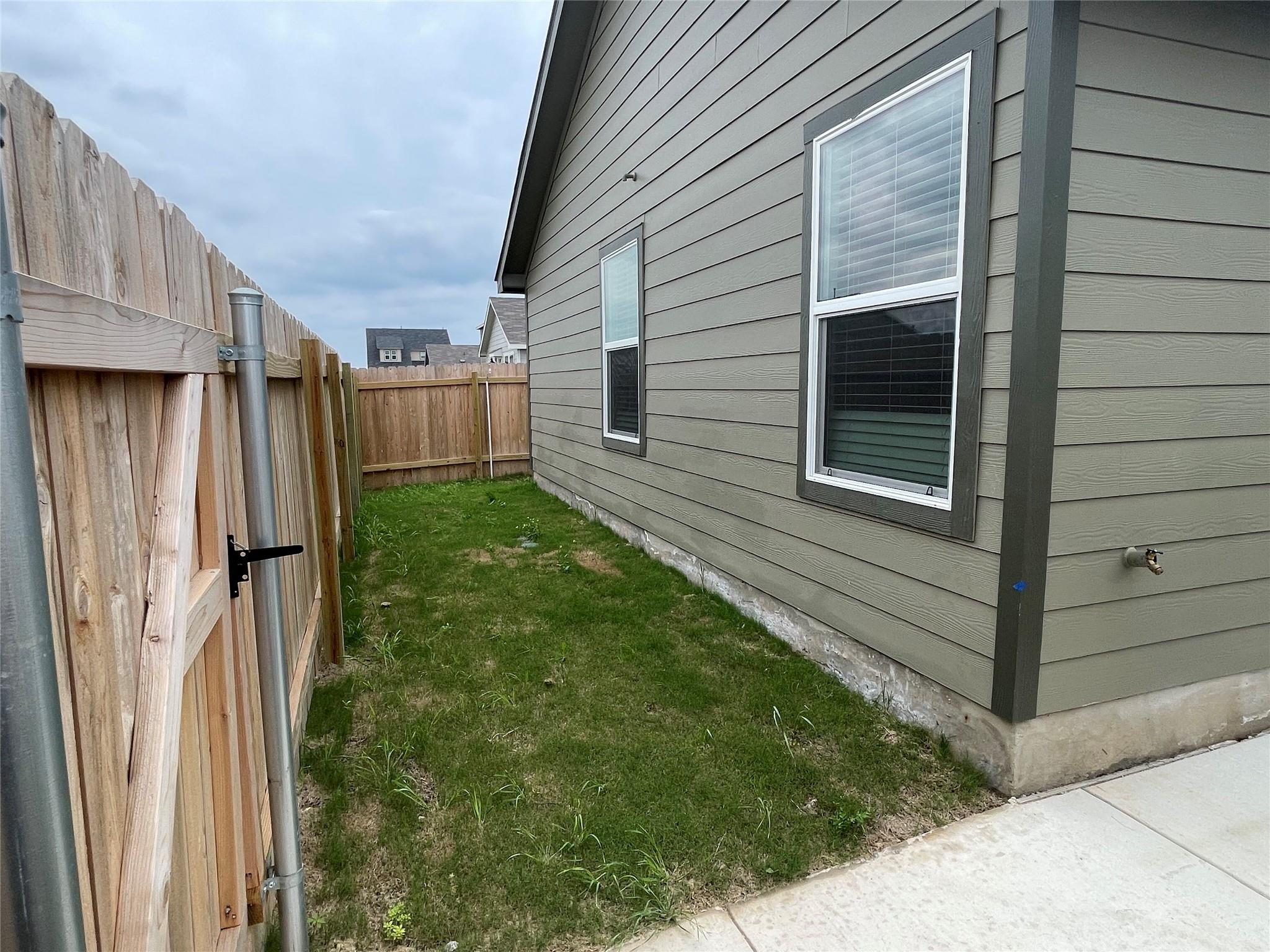576 Avre Loop Kyle TX 78640
