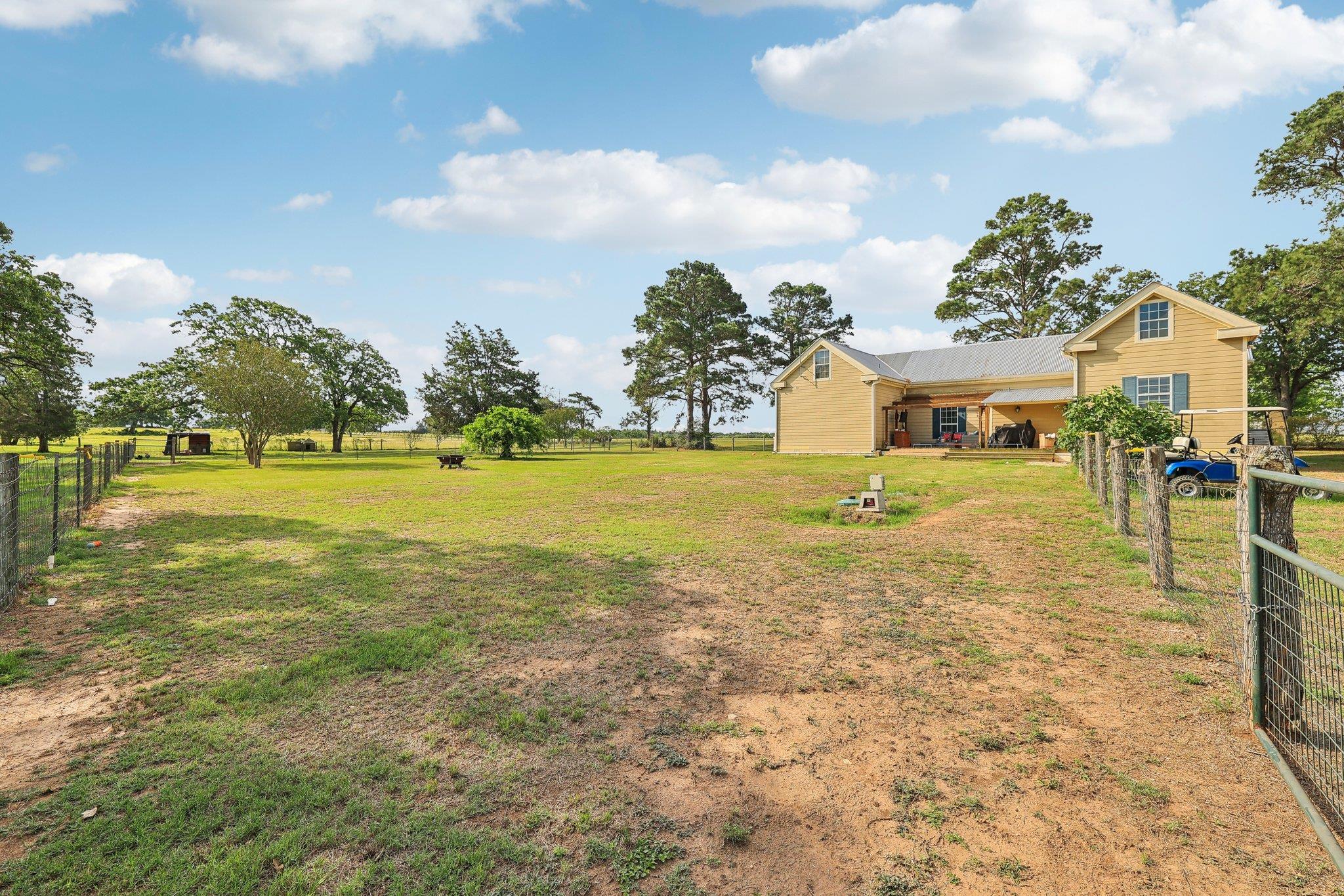 1200 County Road 211 Giddings TX 78942