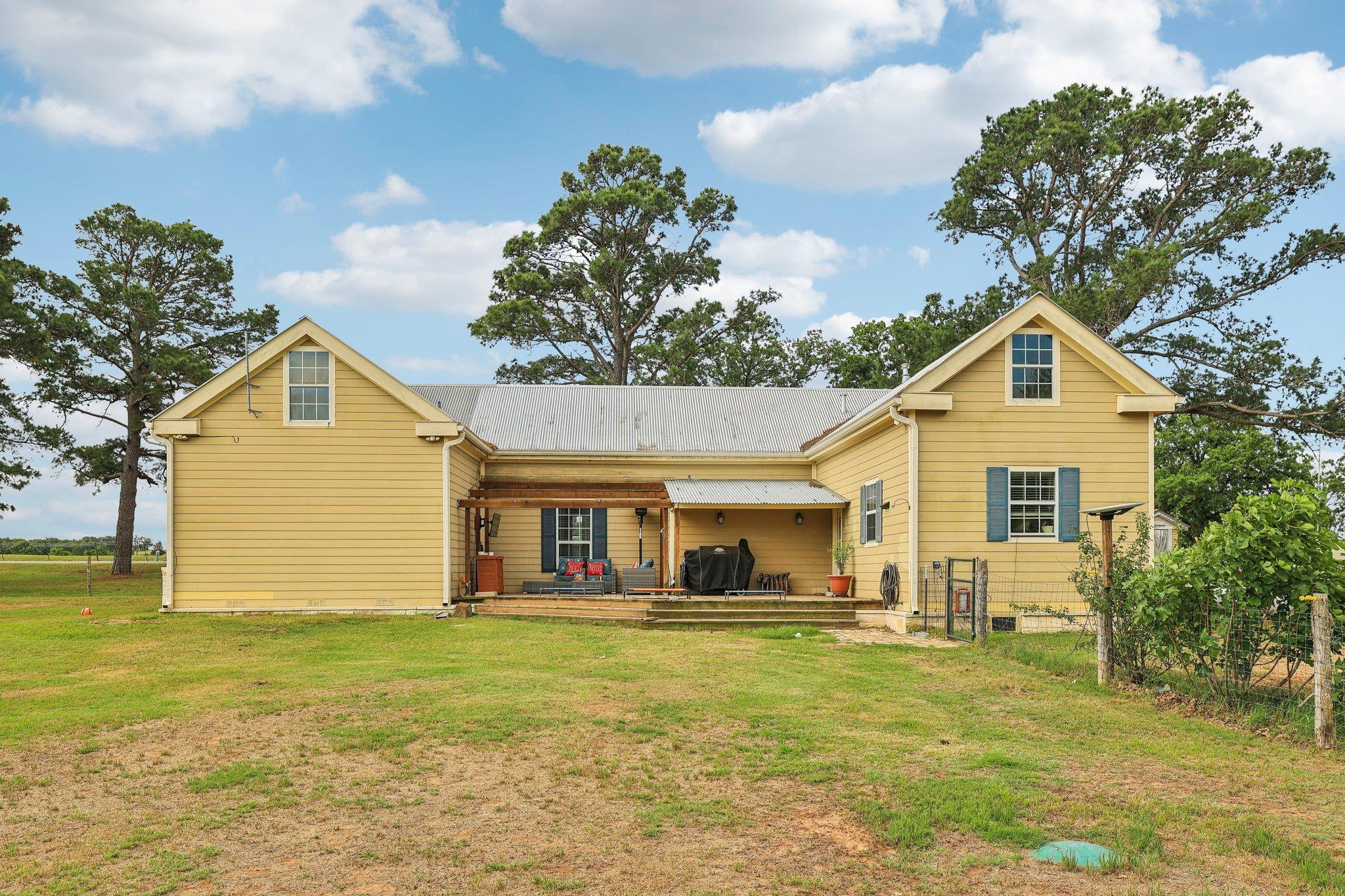 1200 County Road 211 Giddings TX 78942