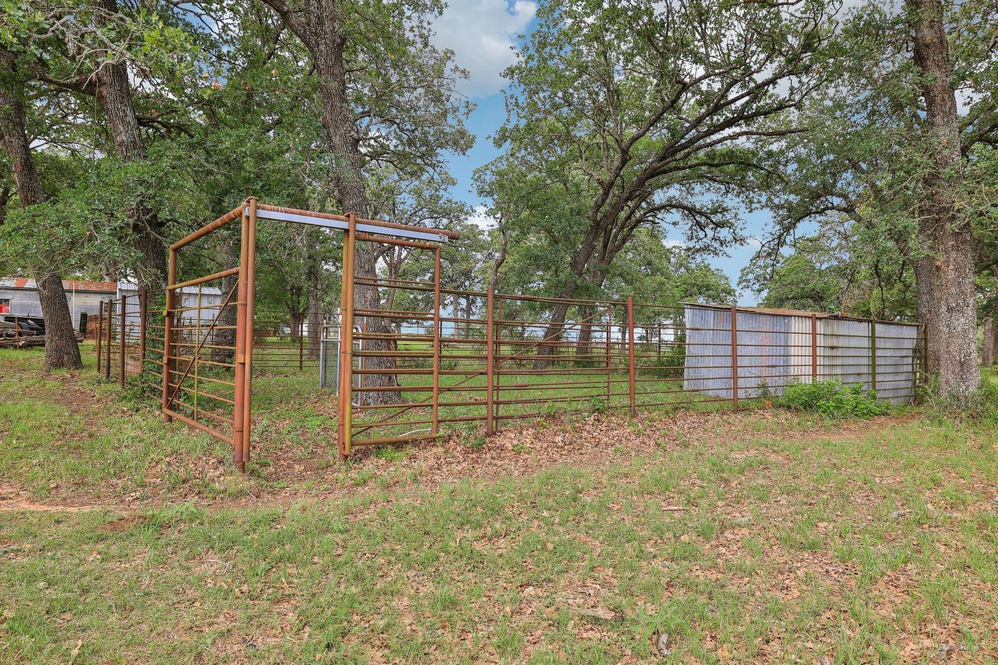1200 County Road 211 Giddings TX 78942