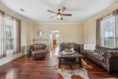 1200 County Road 211 Giddings TX 78942