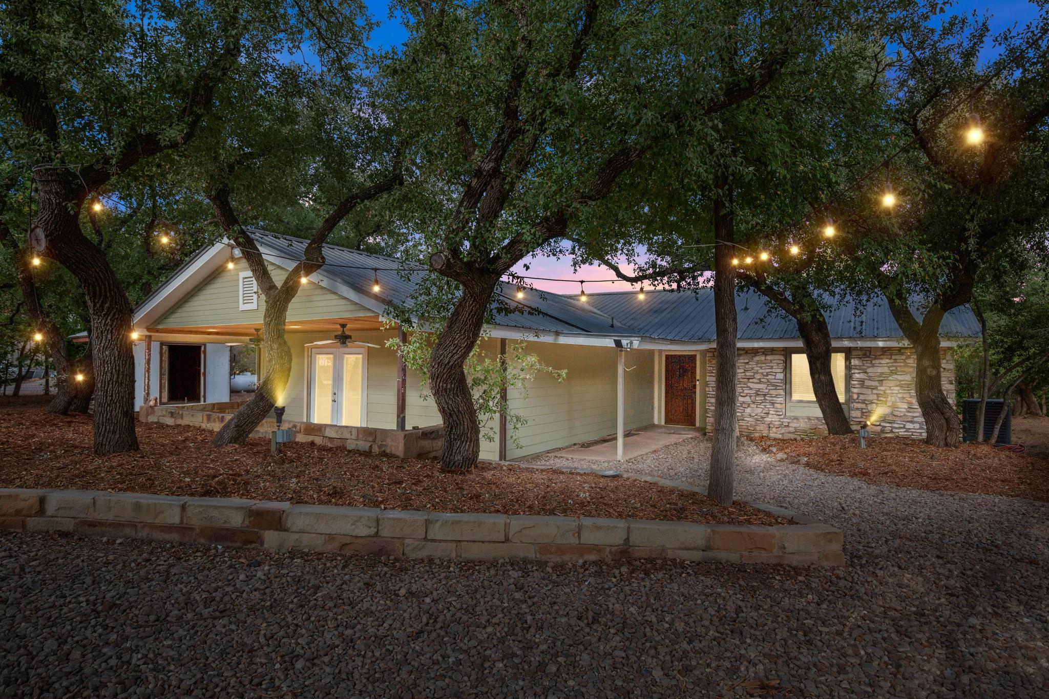 10204 Oak Grove Circle Austin TX 78736