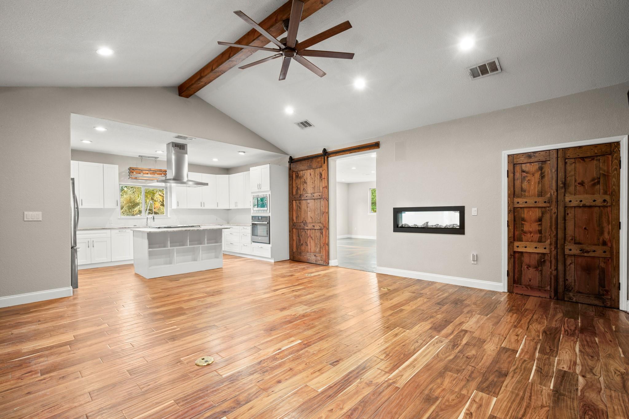 10204 Oak Grove Circle Austin TX 78736