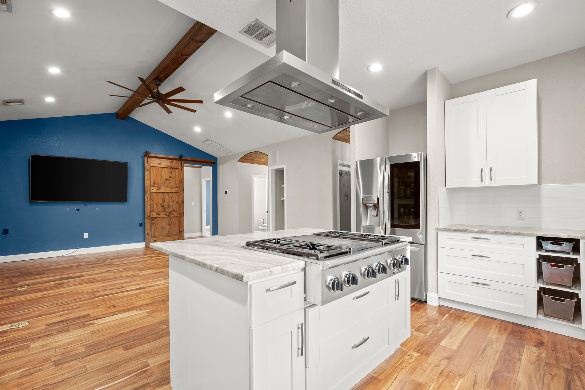 10204 Oak Grove Circle Austin TX 78736