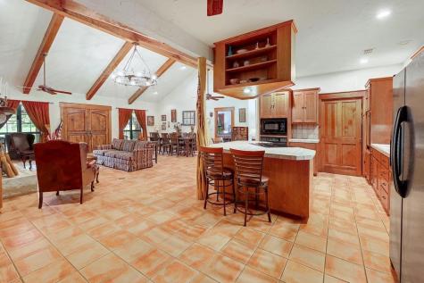 95 Augusta Drive Wimberley TX 78676