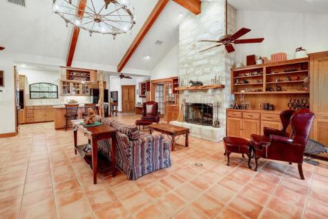 95 Augusta Drive Wimberley TX 78676