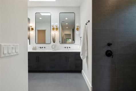 2305 Southern Oaks Drive Austin TX 78745