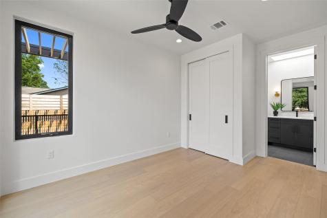 2305 Southern Oaks Drive Austin TX 78745