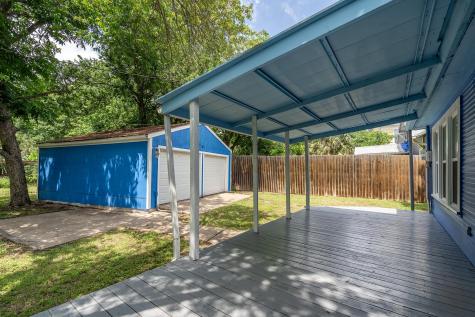 1014 W 6th Street Taylor TX 76574