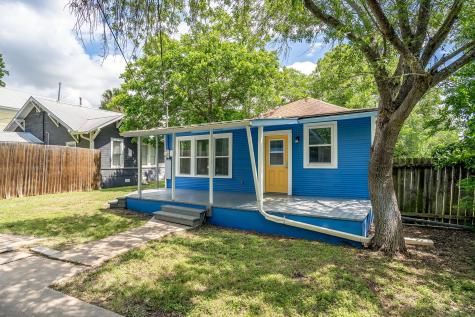1014 W 6th Street Taylor TX 76574