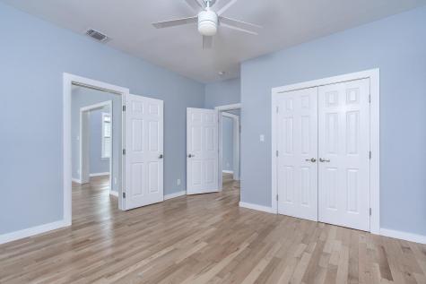 1014 W 6th Street Taylor TX 76574