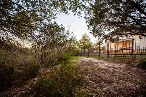 1432 Tom Sawyer Road Dripping Springs TX 78620
