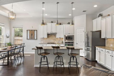 5433 Texas Bluebell Drive Spicewood TX 78669