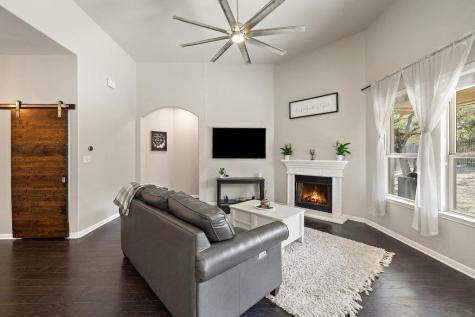 5433 Texas Bluebell Drive Spicewood TX 78669