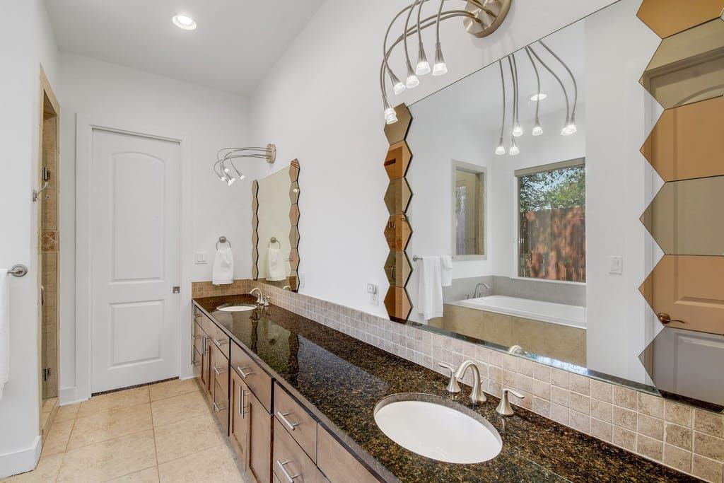 1006 Lipan Trail Austin TX 78733