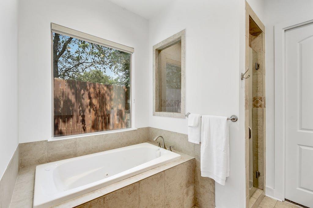 1006 Lipan Trail Austin TX 78733