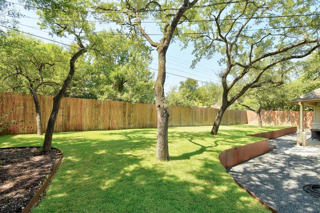 1006 Lipan Trail Austin TX 78733