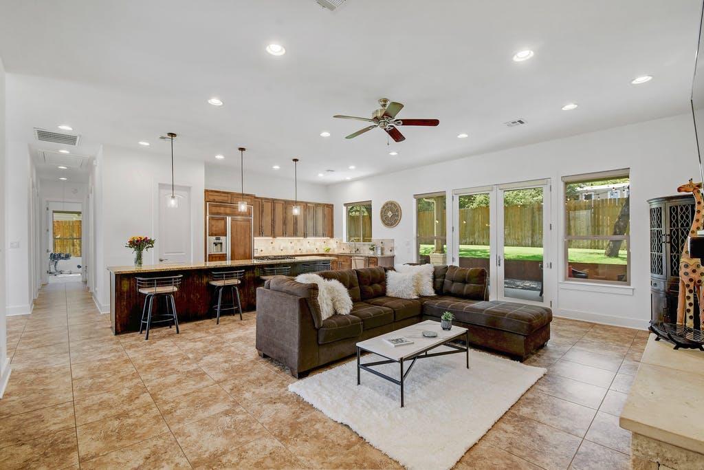 1006 Lipan Trail Austin TX 78733