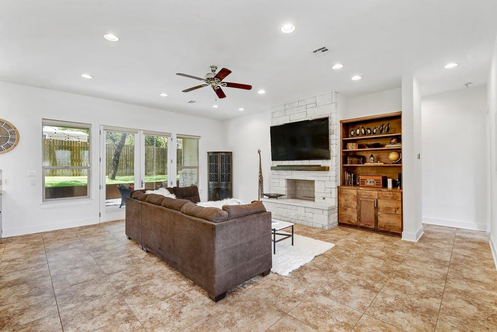 1006 Lipan Trail Austin TX 78733