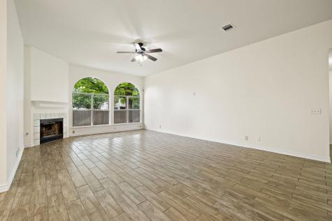 2422 Agarita Trail Round Rock TX 78665