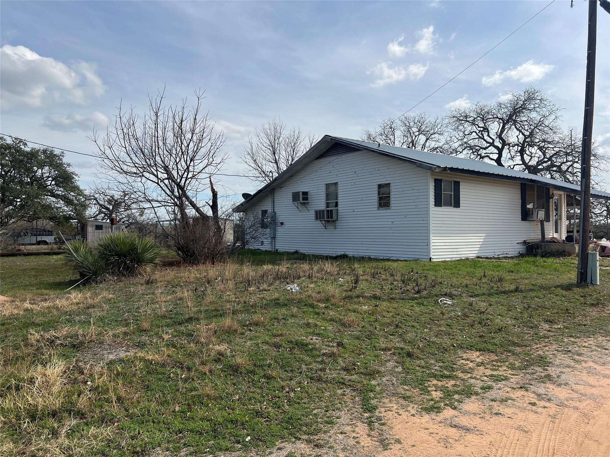 1034 Ranch Road 2545 Kingsland TX 78639
