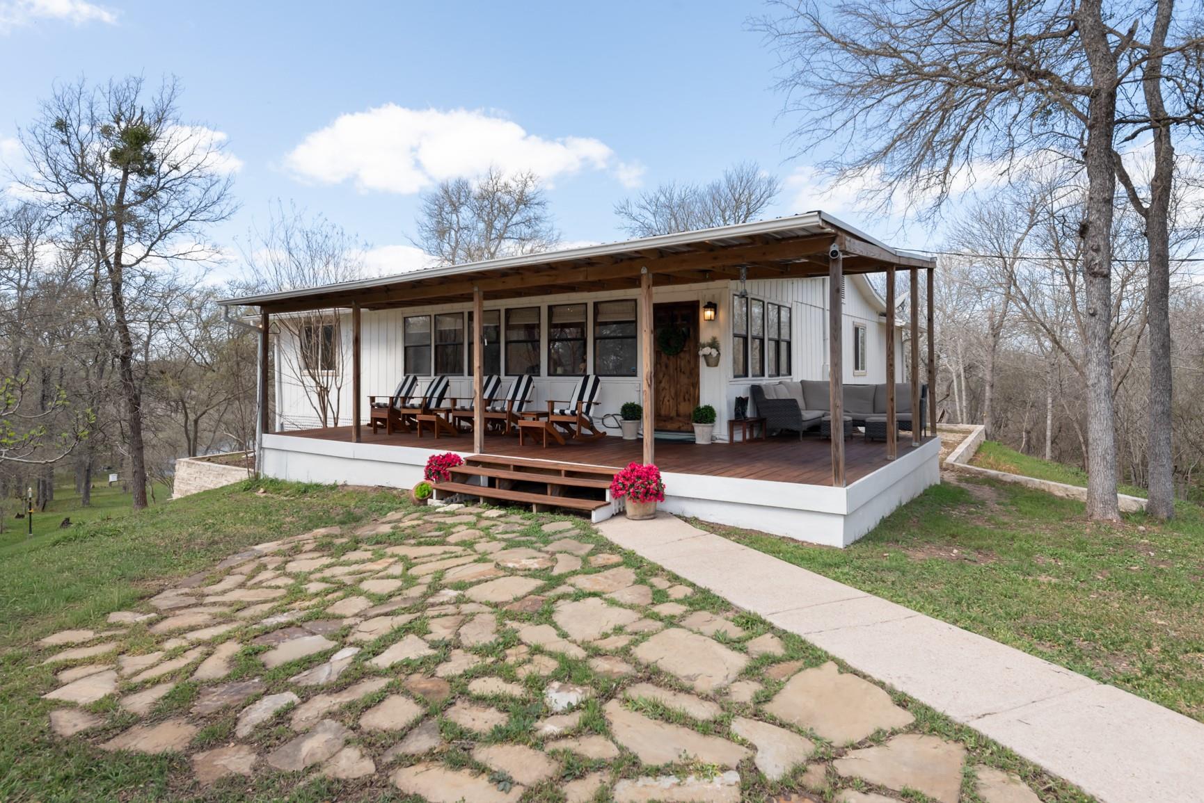 2646 Fm 1704 Elgin TX 78621