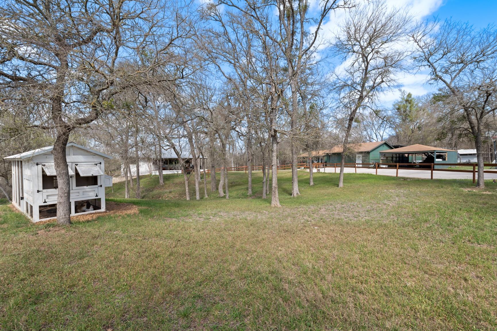 2646 Fm 1704 Elgin TX 78621